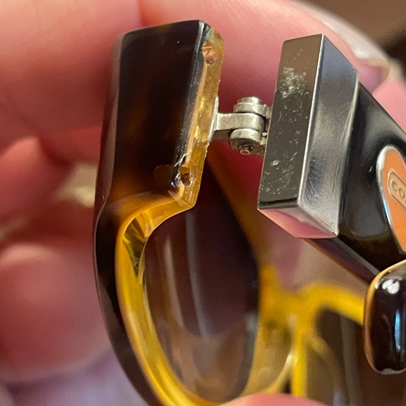 Coach Sunglasses with Pink Heart Logo Comes with Original Case - Picture 5 of 15